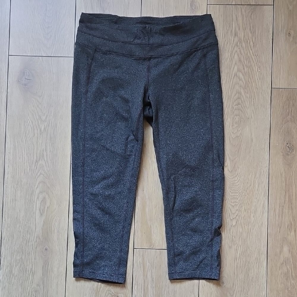 ATHLETA Cropped Grey Leggings size M